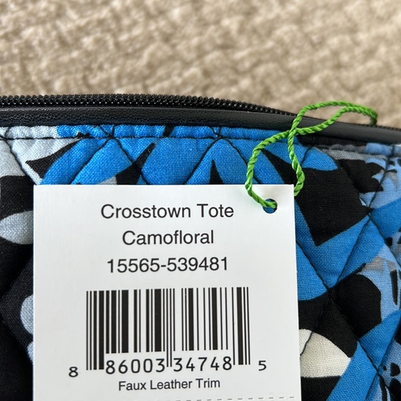 Crosstown Tote Camofloral Vera Bradley - Picture 5 of 5